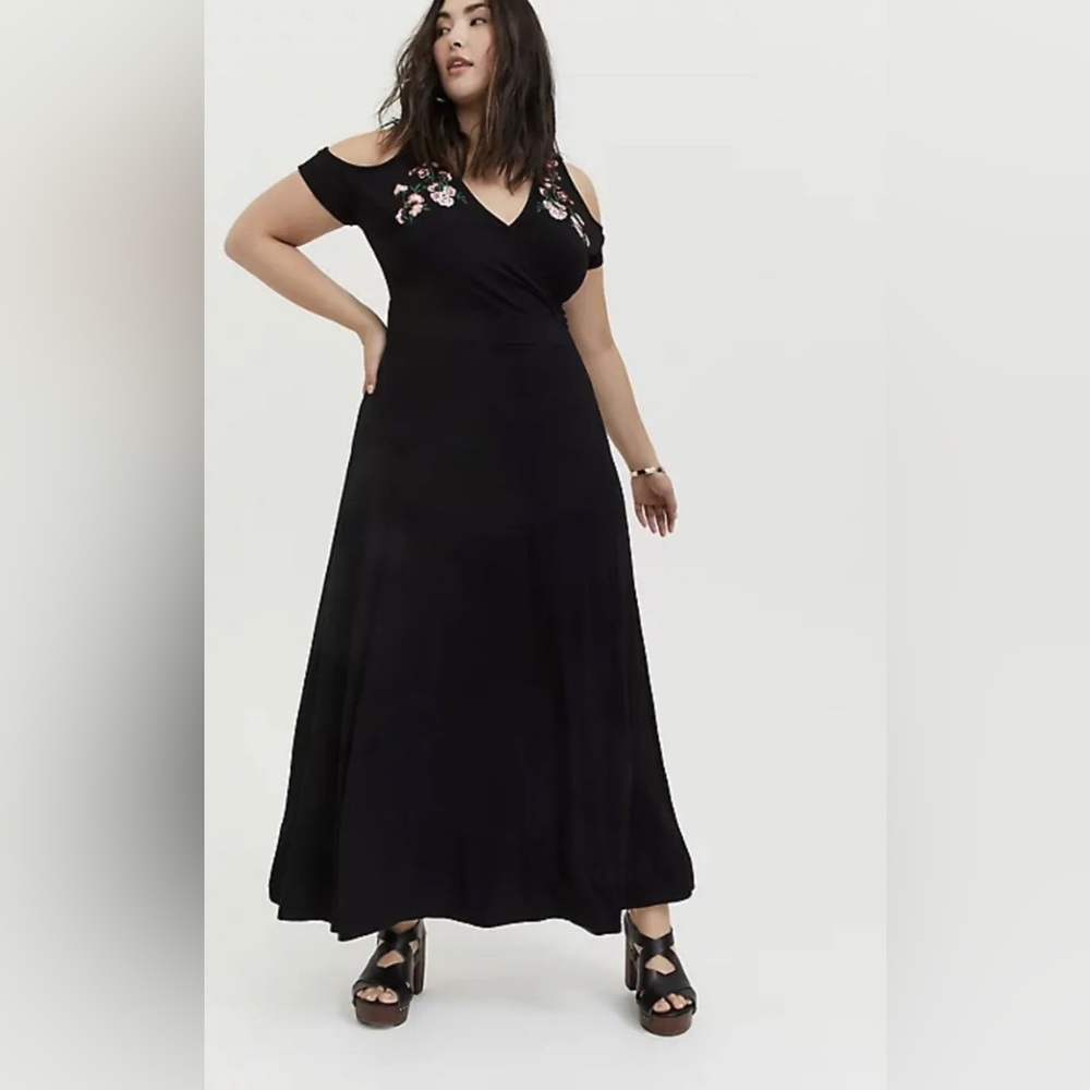 Black cold shoulder jersey knit maxi floral embroidered dress NWT